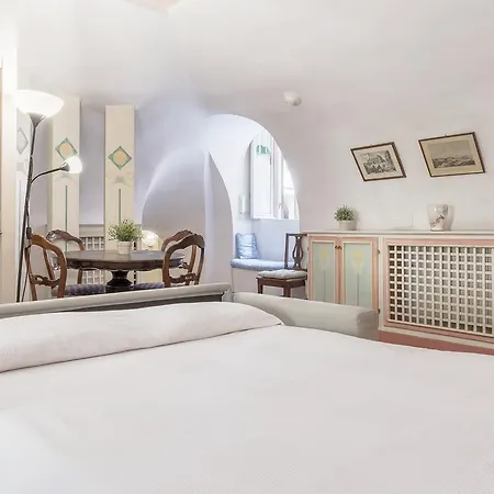 Piazza Colonna - Charme Holidays Apartamento *
