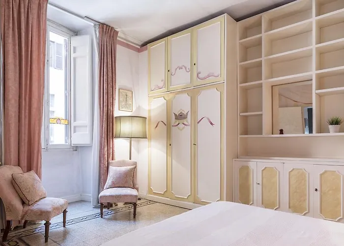 Piazza Colonna - Charme Holidays *